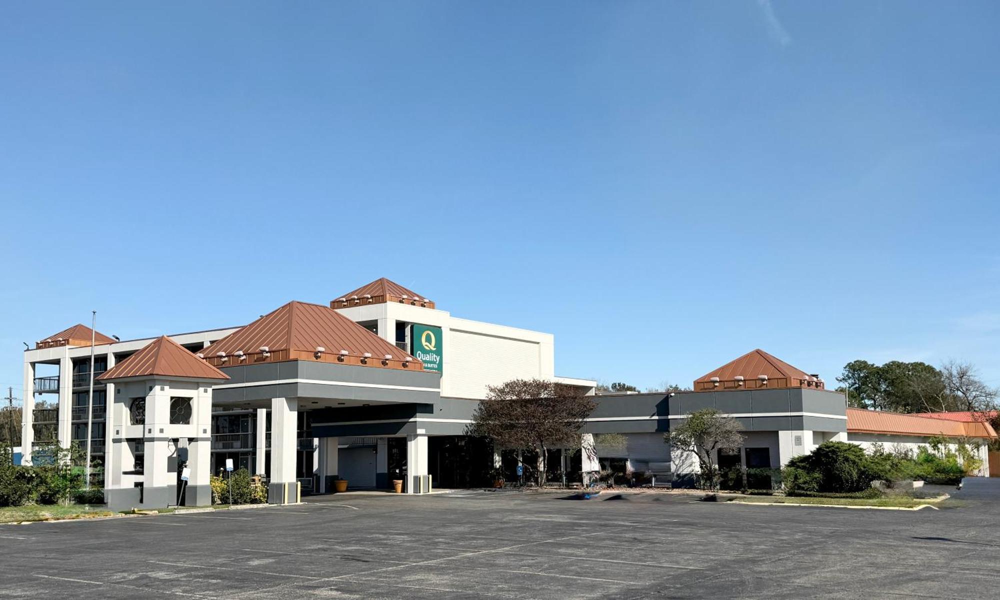Quality Inn&Suites Baton Rouge West - Port Allen Exterior foto